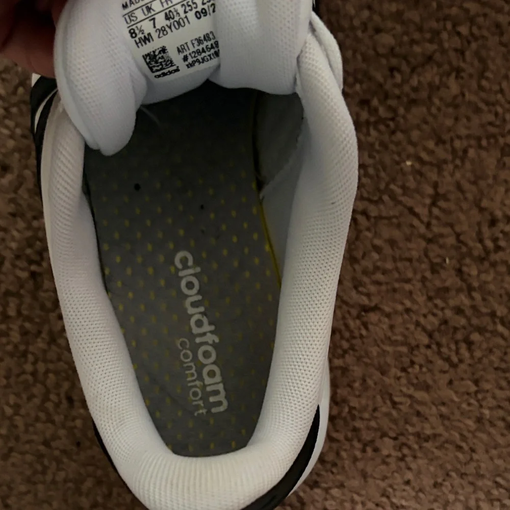 Adidas Cloudfoam White and Black Shoes - Picture 2 of 3